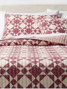 King Patchwork Quilt Set Red
- Threshold